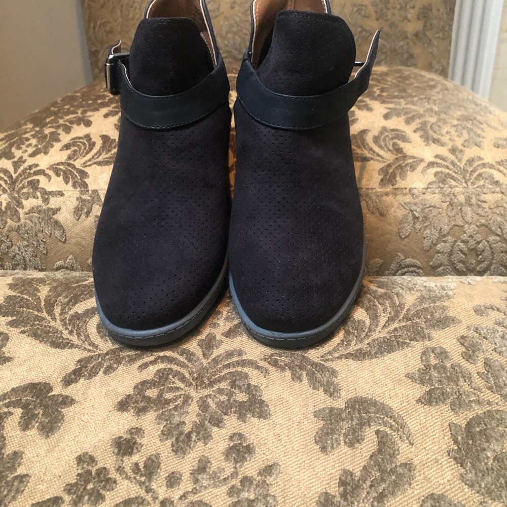 Black Ankle Booties with Low Heel and Strap